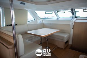 Моторный катамаран «aquila 44»