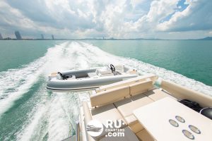 Моторный катамаран «aquila 44»