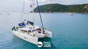 Парусный катамаран «lagoon 421»
