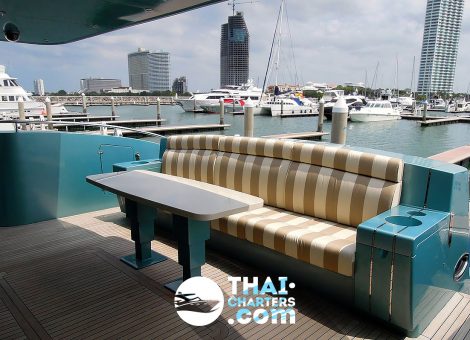 «Golden Boy» motor yacht for rent in Pattaya