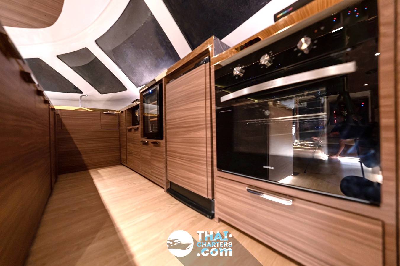«chardonnay 55ft» Power Catamaran For Rent In Pattaya
