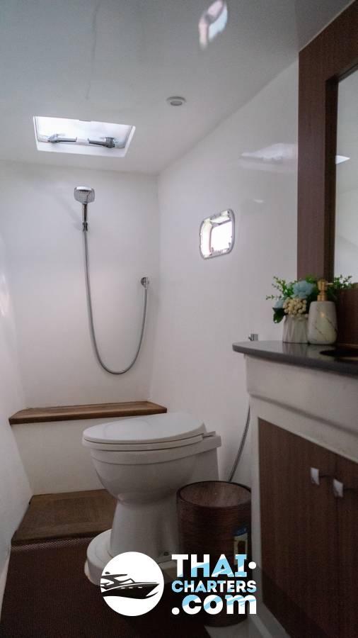 «chardonnay 55ft» Power Catamaran For Rent In Pattaya